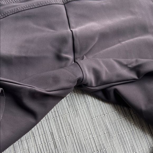 ATHLETA Stellar Tight with Zippered Ankle & Pockets Leggings, Dark Brown - Picture 5 of 8